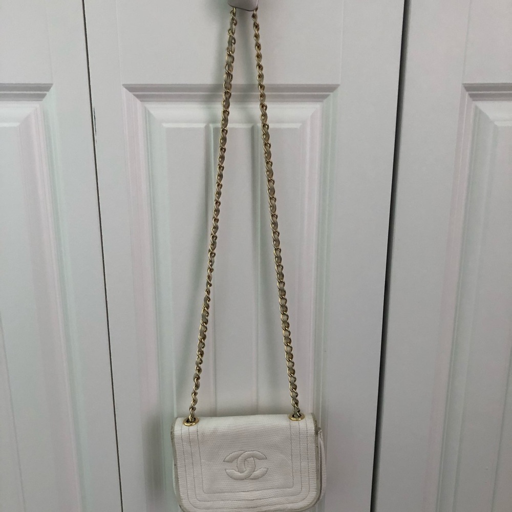 Chanel vintage small bag